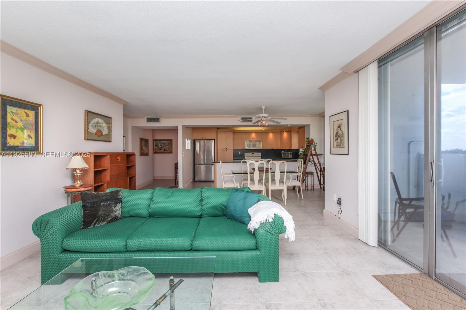 COMMODORE PLAZA CONDO - Residential