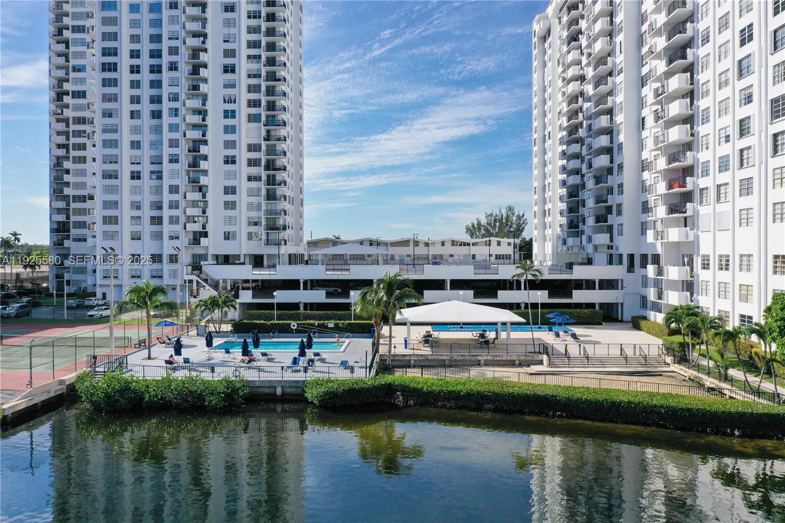 COMMODORE PLAZA CONDO - Residential