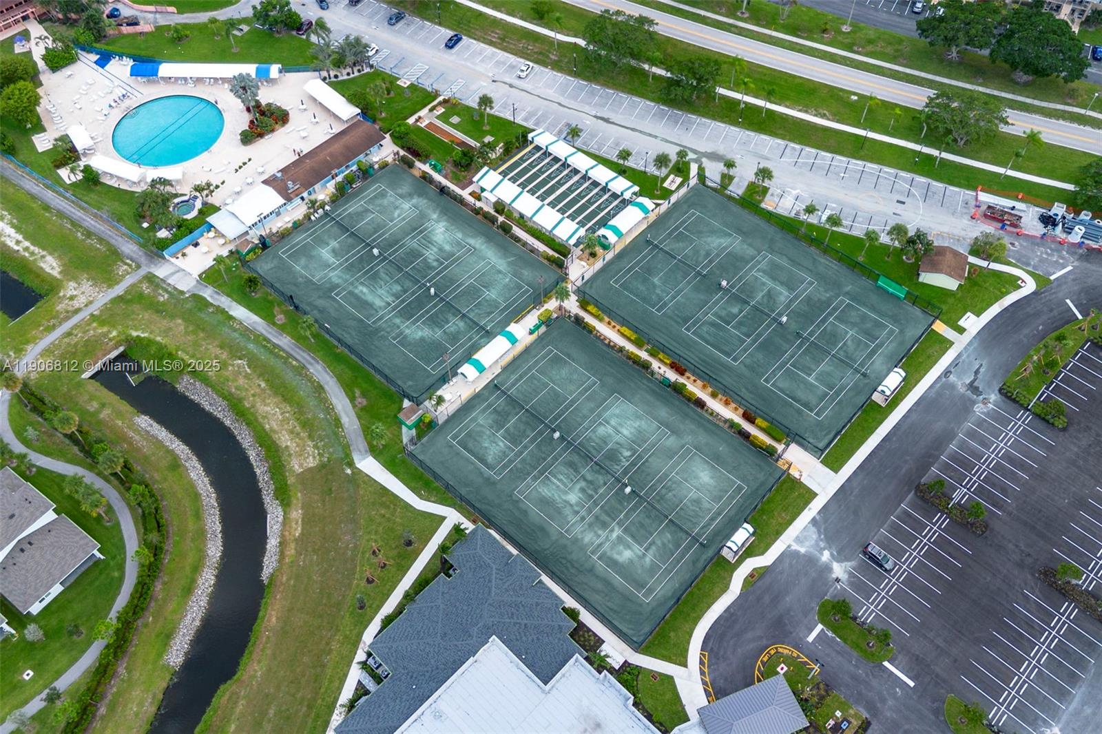 PALM GREENS AT VILLA DEL - Residential