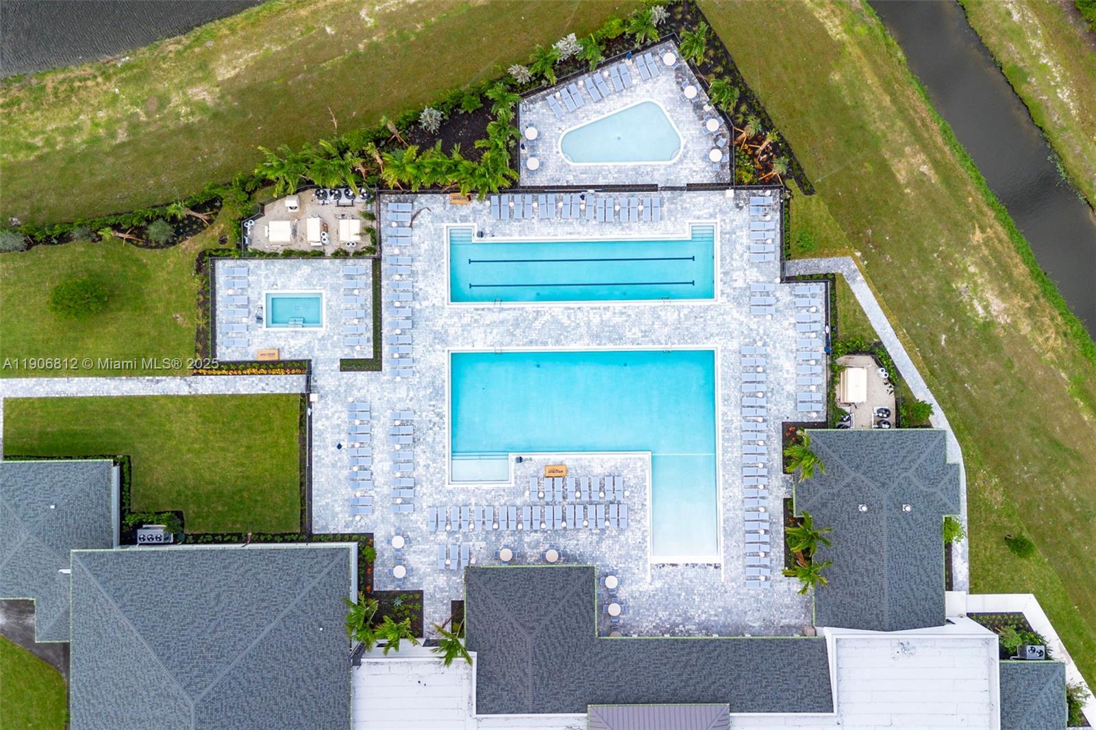 PALM GREENS AT VILLA DEL - Residential