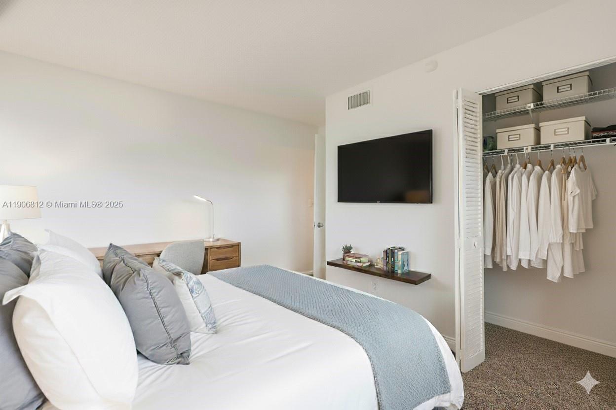 PALM GREENS AT VILLA DEL - Residential