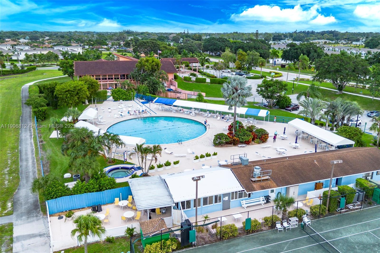 PALM GREENS AT VILLA DEL - Residential