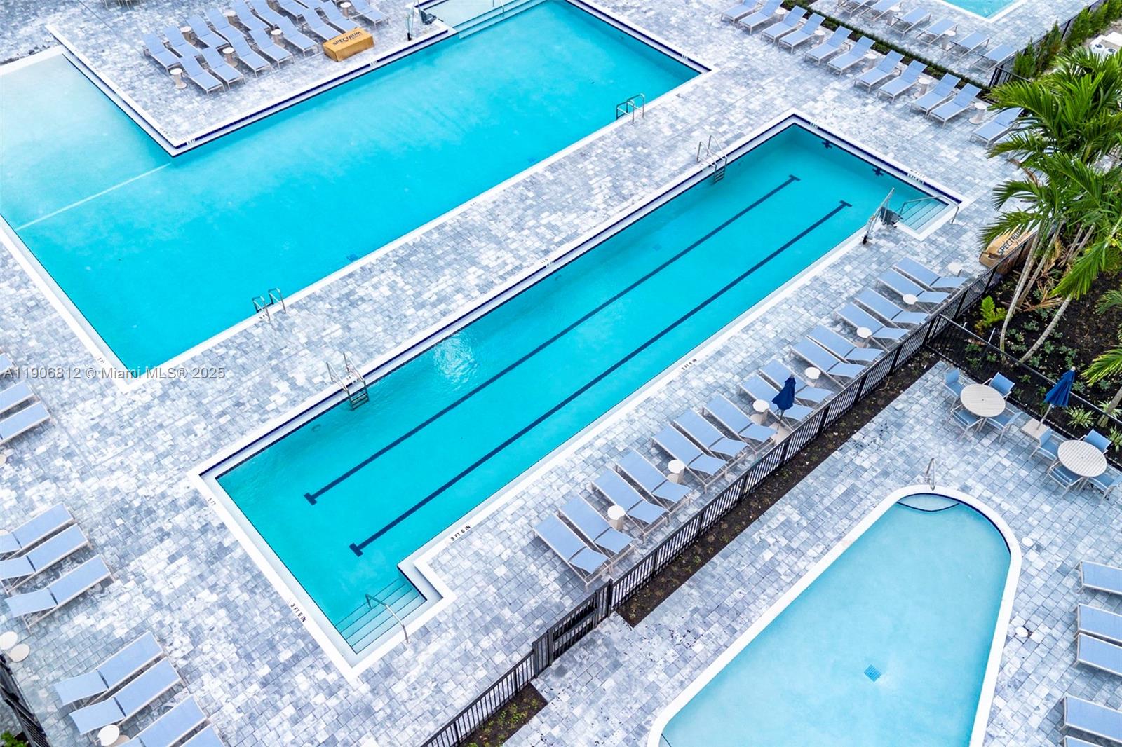 PALM GREENS AT VILLA DEL - Residential