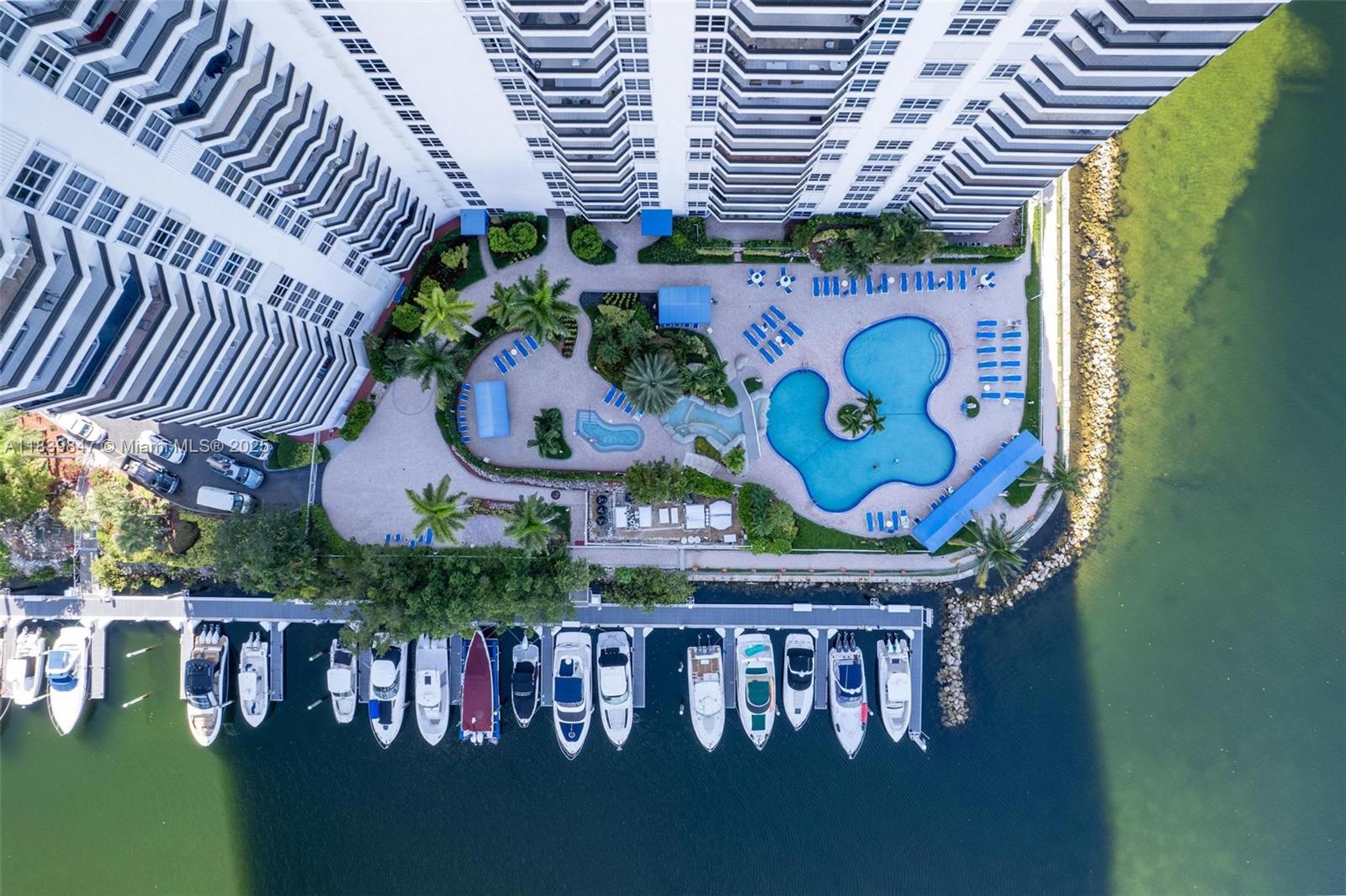 MYSTIC POINTE TOWER 500 C - Residential