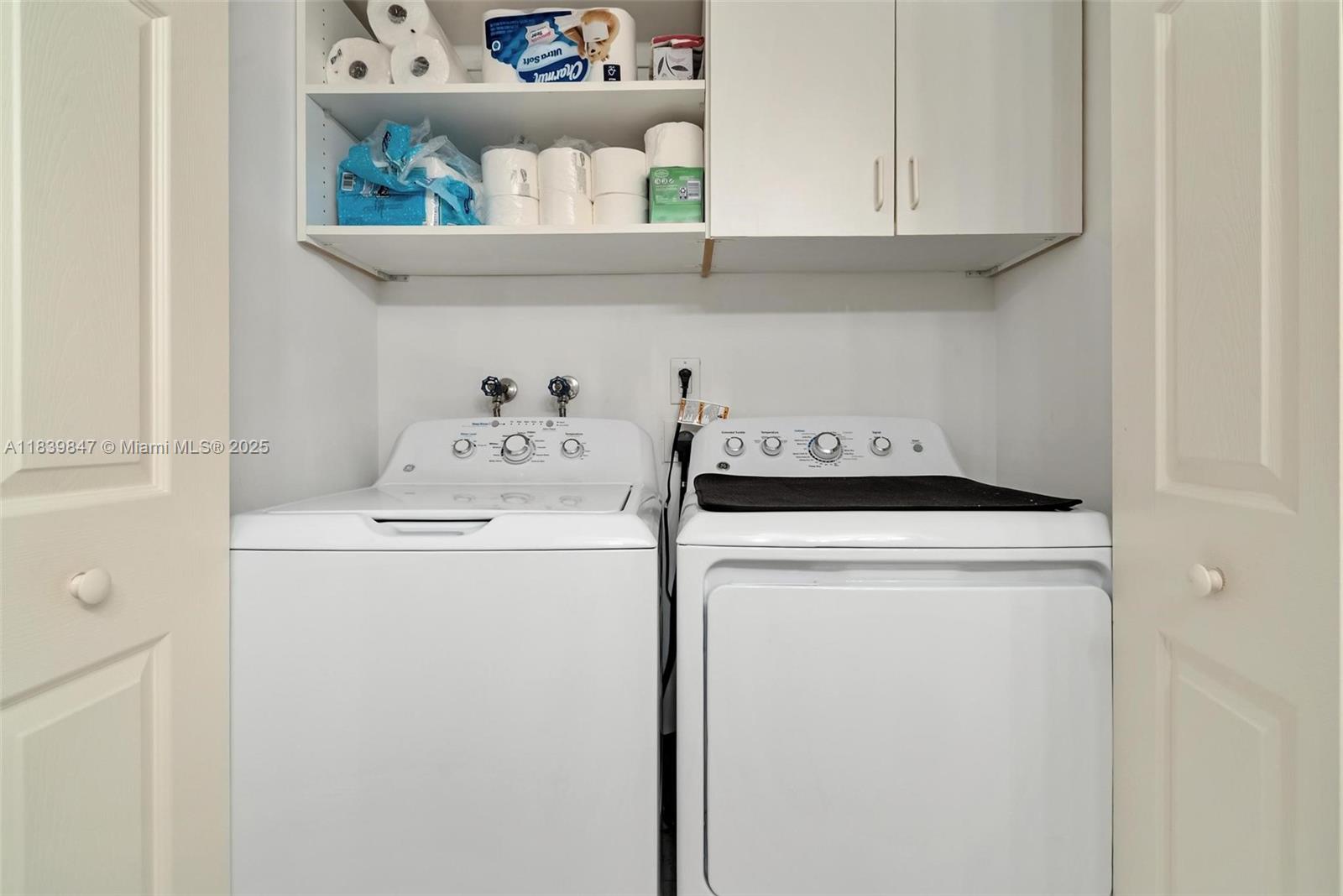 MYSTIC POINTE TOWER 500 C - Residential