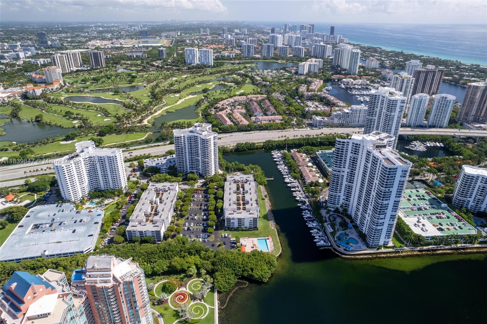 MYSTIC POINTE TOWER 500 C - Residential