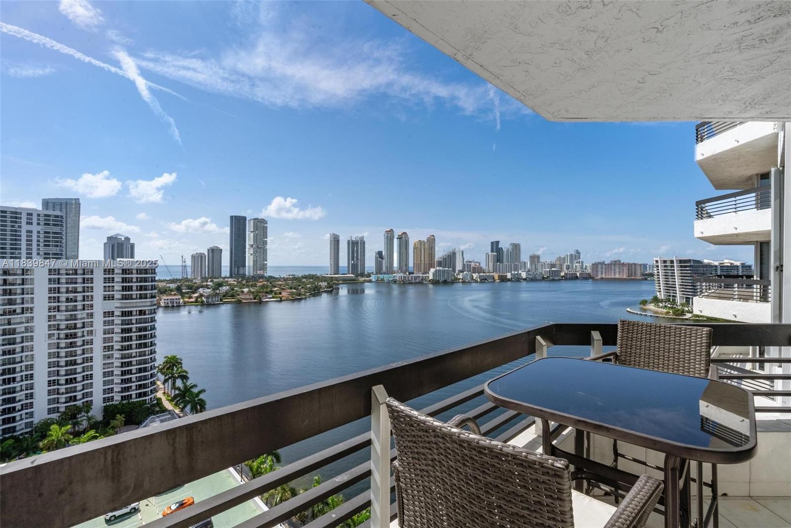 3530 Mystic Pointe Dr 2014