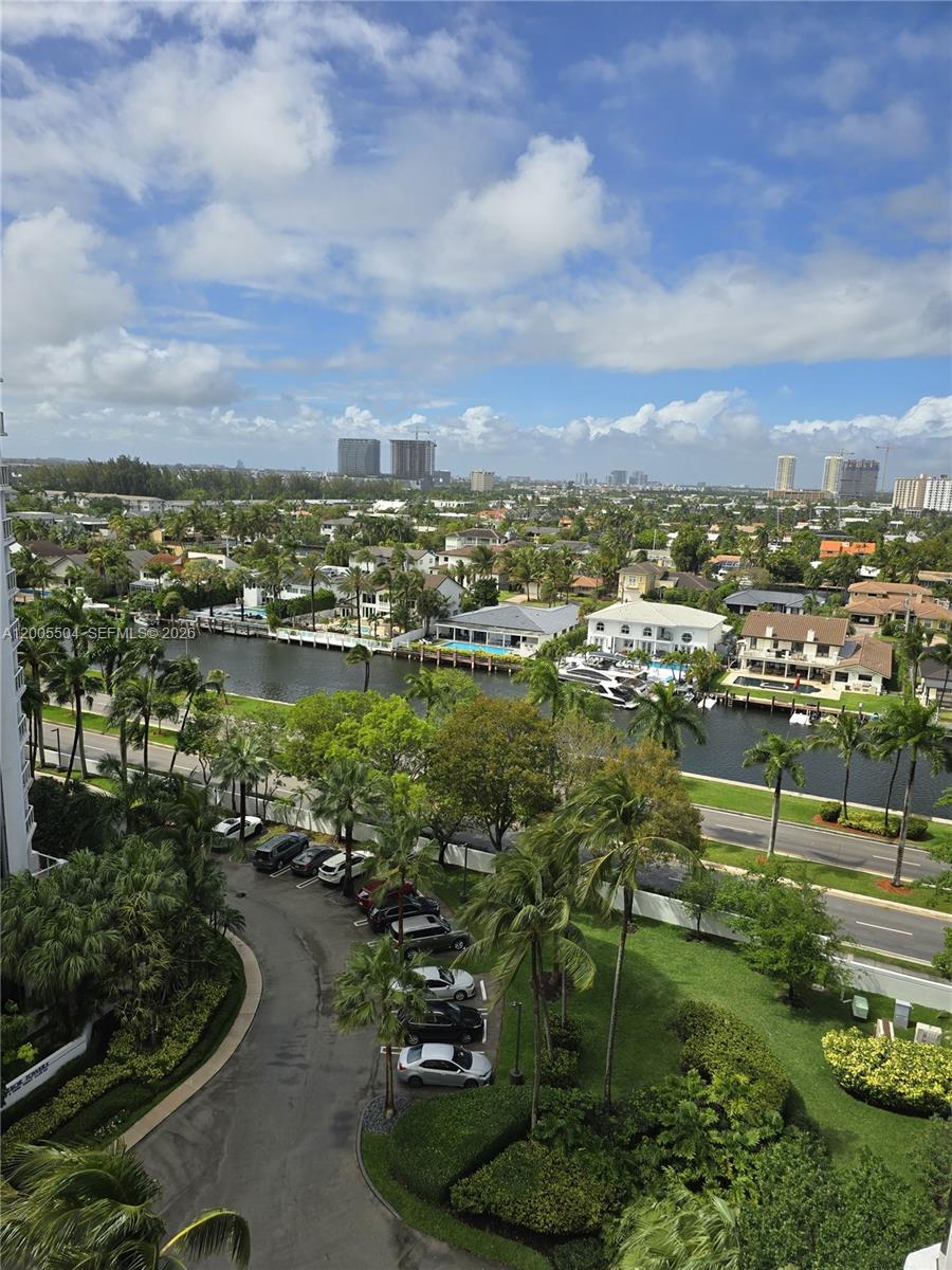 PORTSVIEW @ THE WATERWAYS - Residential