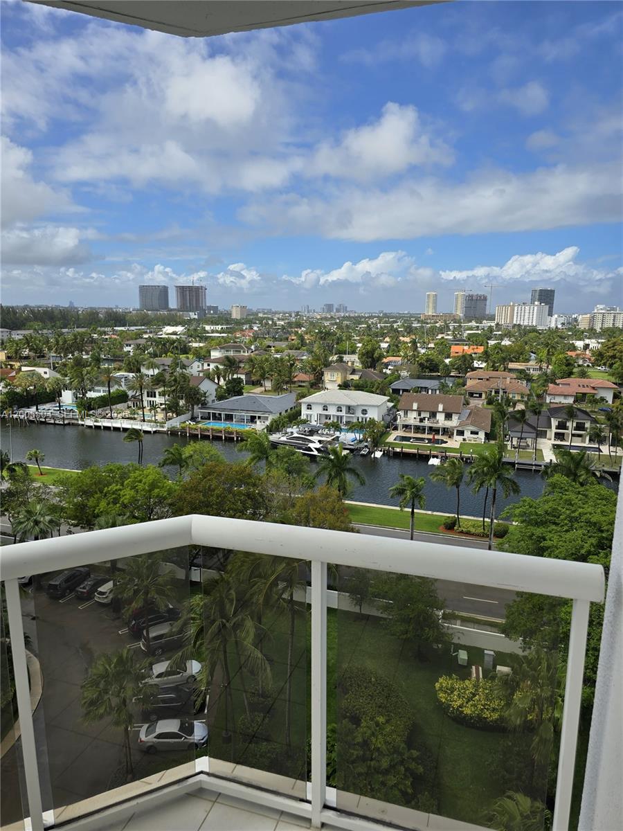 PORTSVIEW @ THE WATERWAYS - Residential