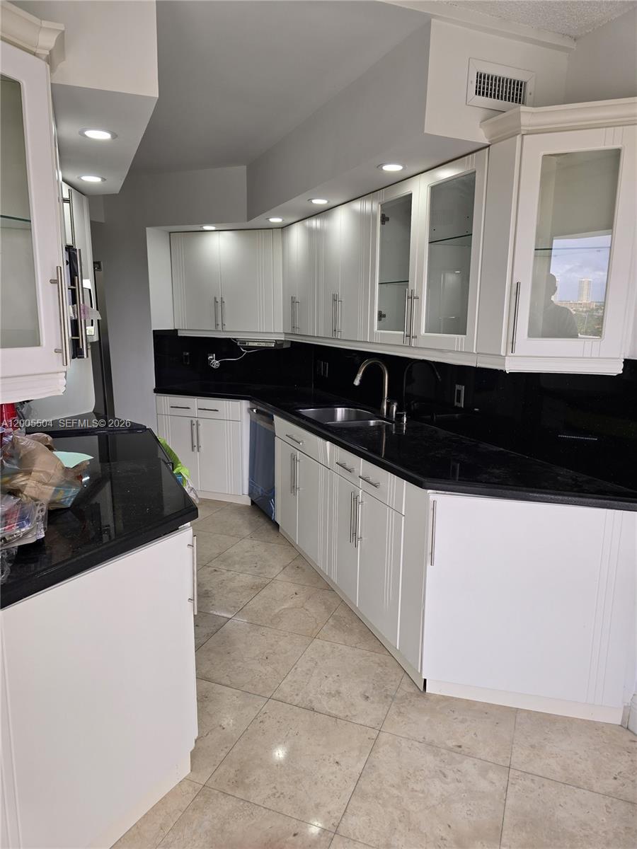 PORTSVIEW @ THE WATERWAYS - Residential