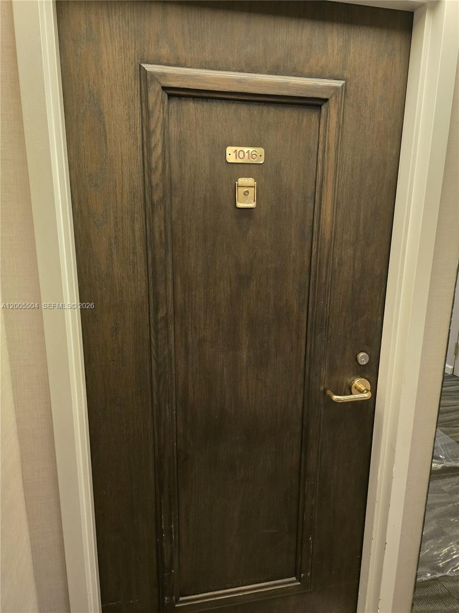 3610 Yacht Club Dr 1016