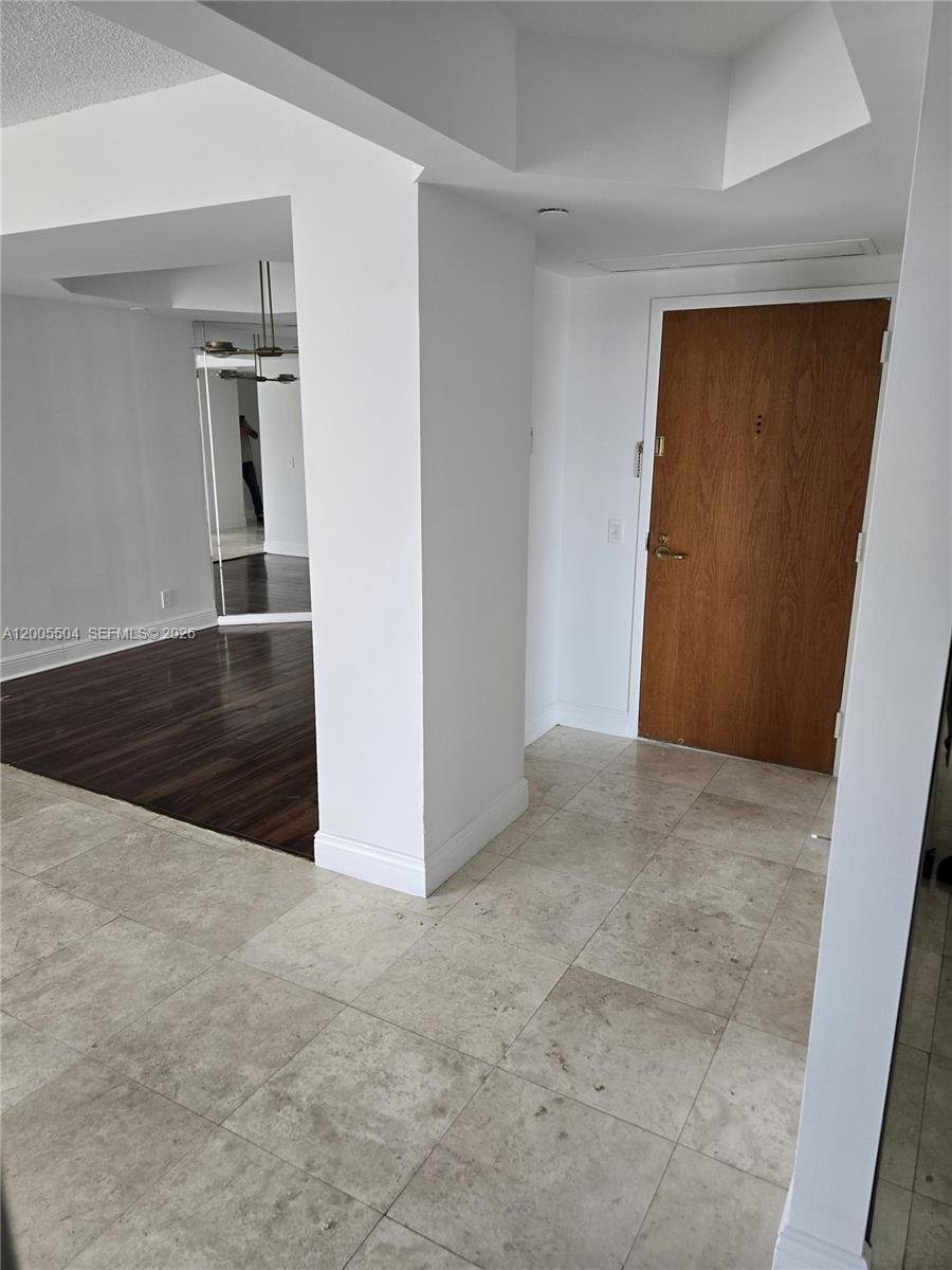 3610 Yacht Club Dr 1016