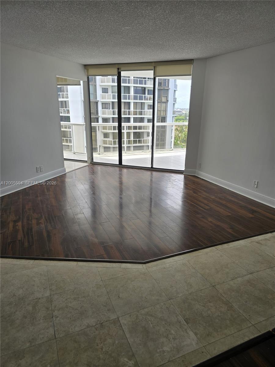 PORTSVIEW @ THE WATERWAYS - Residential