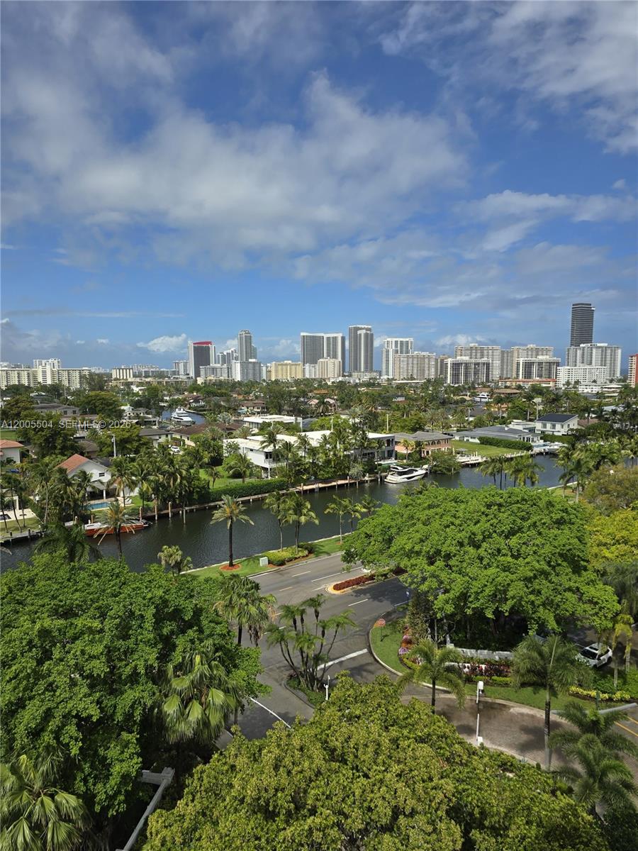 PORTSVIEW @ THE WATERWAYS - Residential