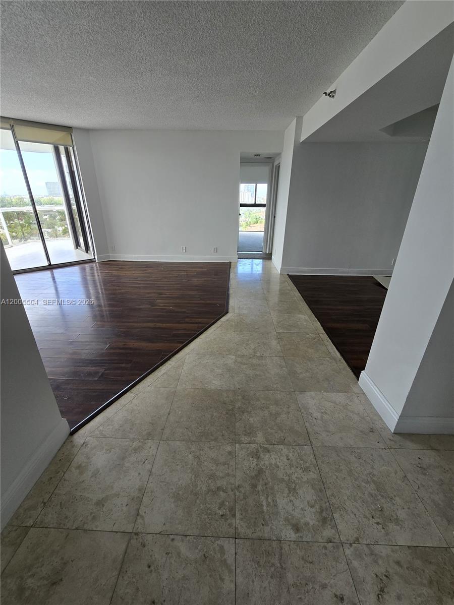 PORTSVIEW @ THE WATERWAYS - Residential