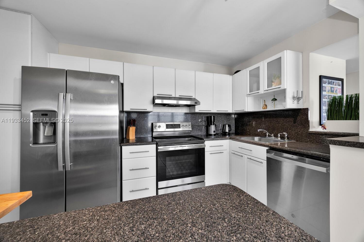 VILLA BAY VISTA CONDO - Residential