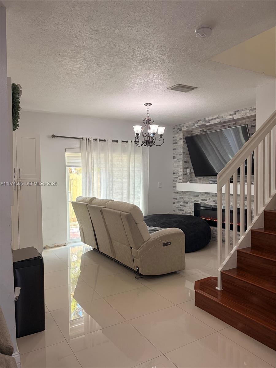 PRECIOUS HOMES AT TWIN LA - Residential