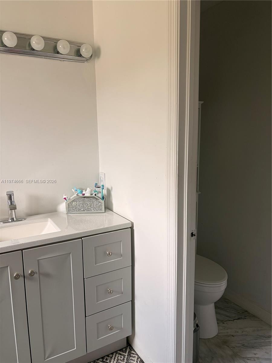 PRECIOUS HOMES AT TWIN LA - Residential