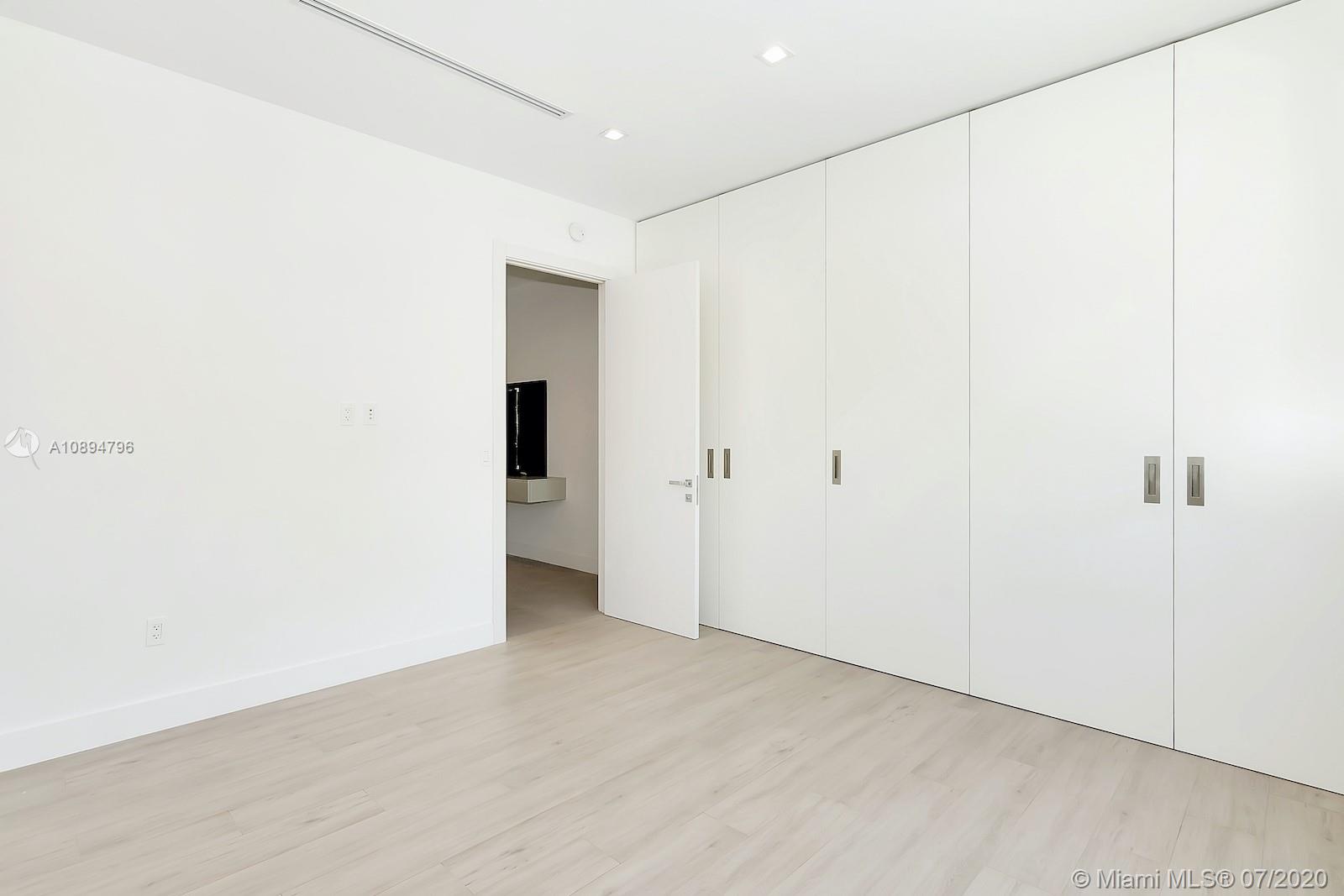 ENCHANTED LAKE SEC 4 - Residential