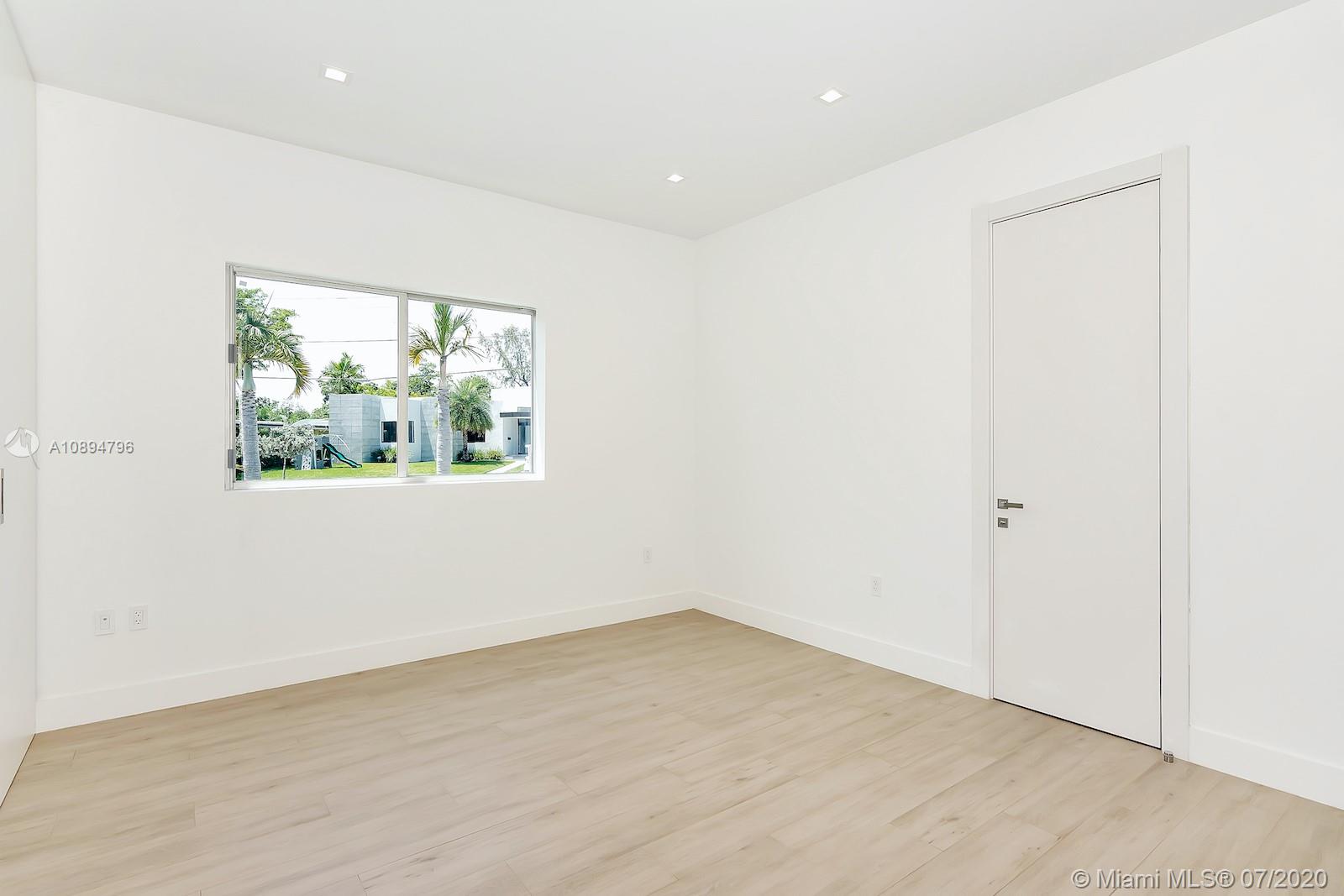 ENCHANTED LAKE SEC 4 - Residential