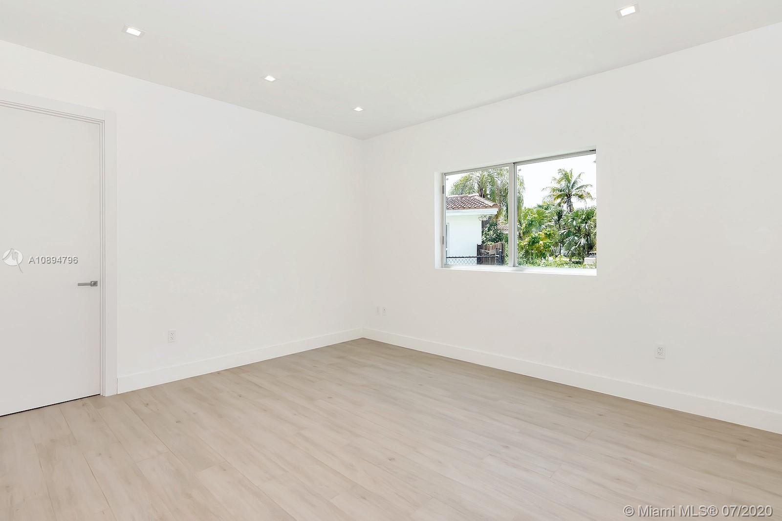 ENCHANTED LAKE SEC 4 - Residential