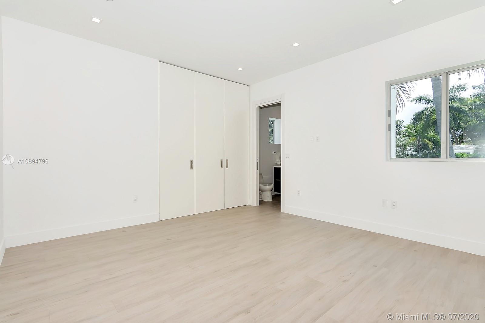 ENCHANTED LAKE SEC 4 - Residential