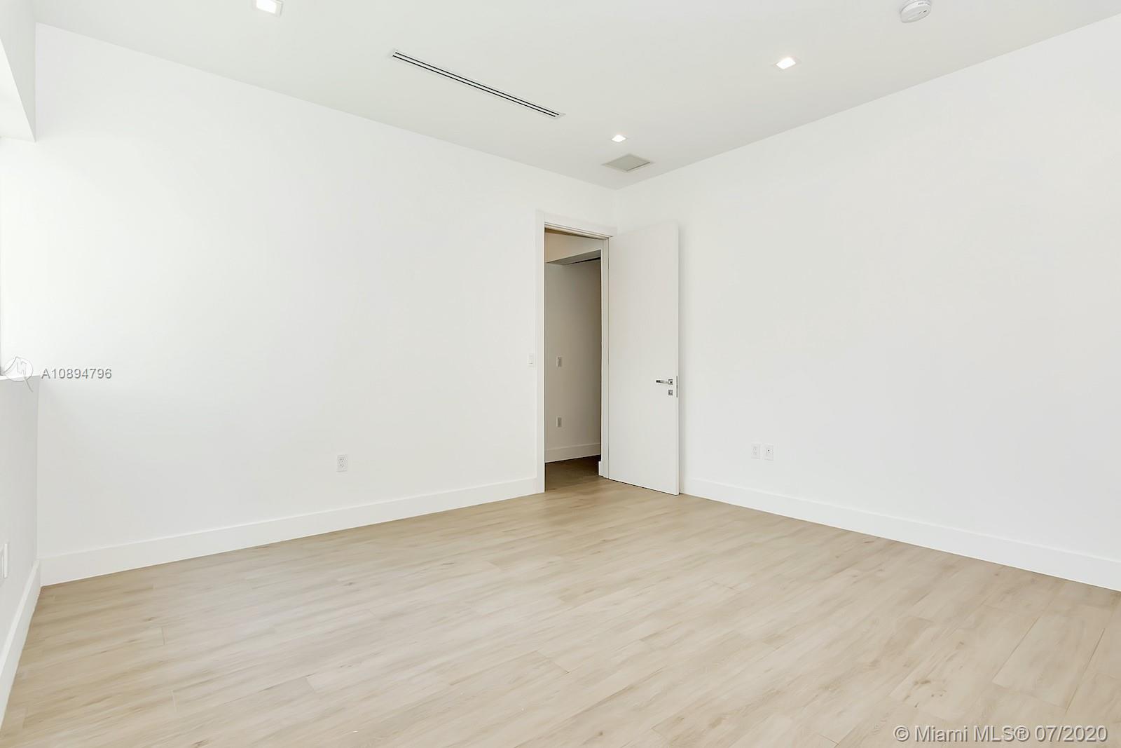 ENCHANTED LAKE SEC 4 - Residential