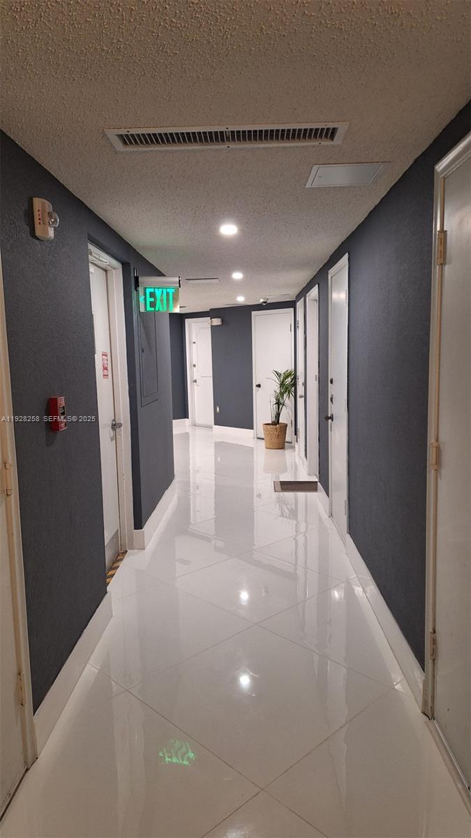 IMPERIAL TOWERS NORTH CON - Residential