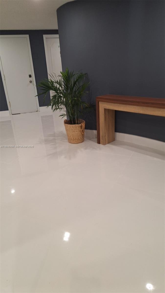 IMPERIAL TOWERS NORTH CON - Residential