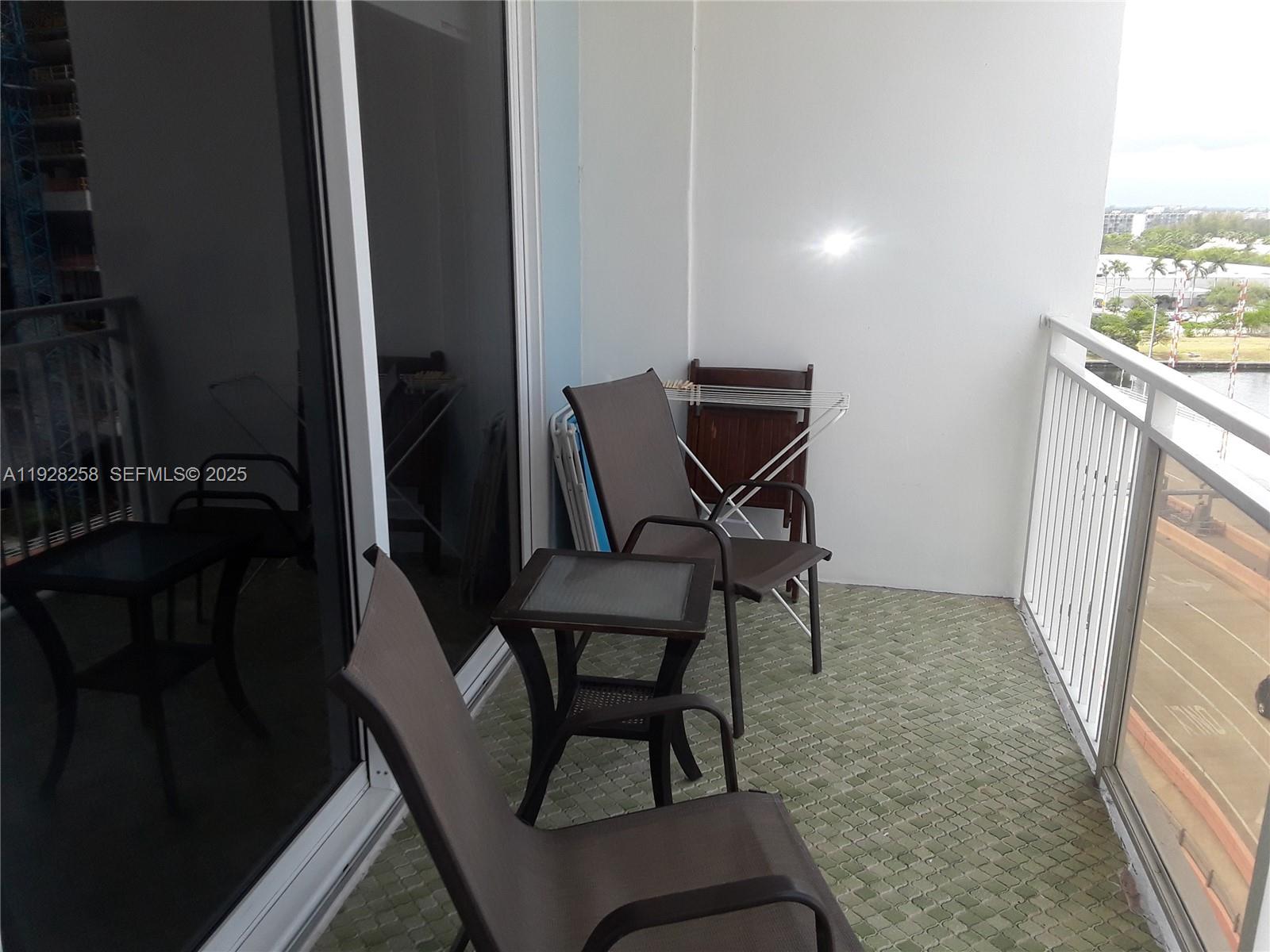 IMPERIAL TOWERS NORTH CON - Residential