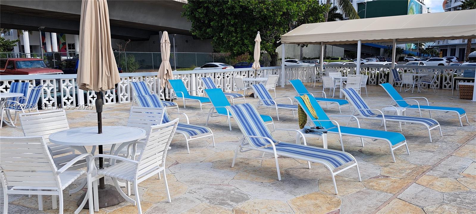 IMPERIAL TOWERS NORTH CON - Residential