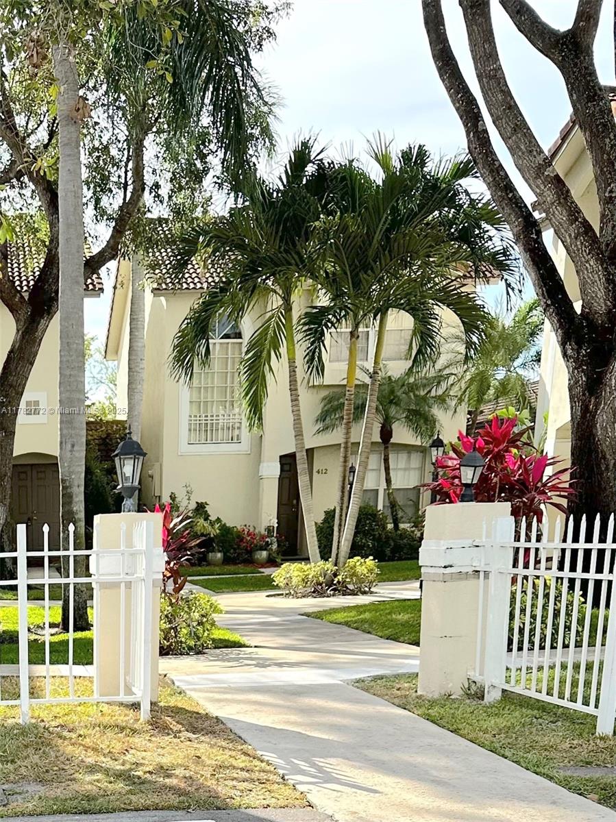 Property for Sale at Address Not Disclosed, Pembroke Pines, Miami-Dade County, Florida - Bedrooms: 3 
Bathrooms: 3  - $470,000