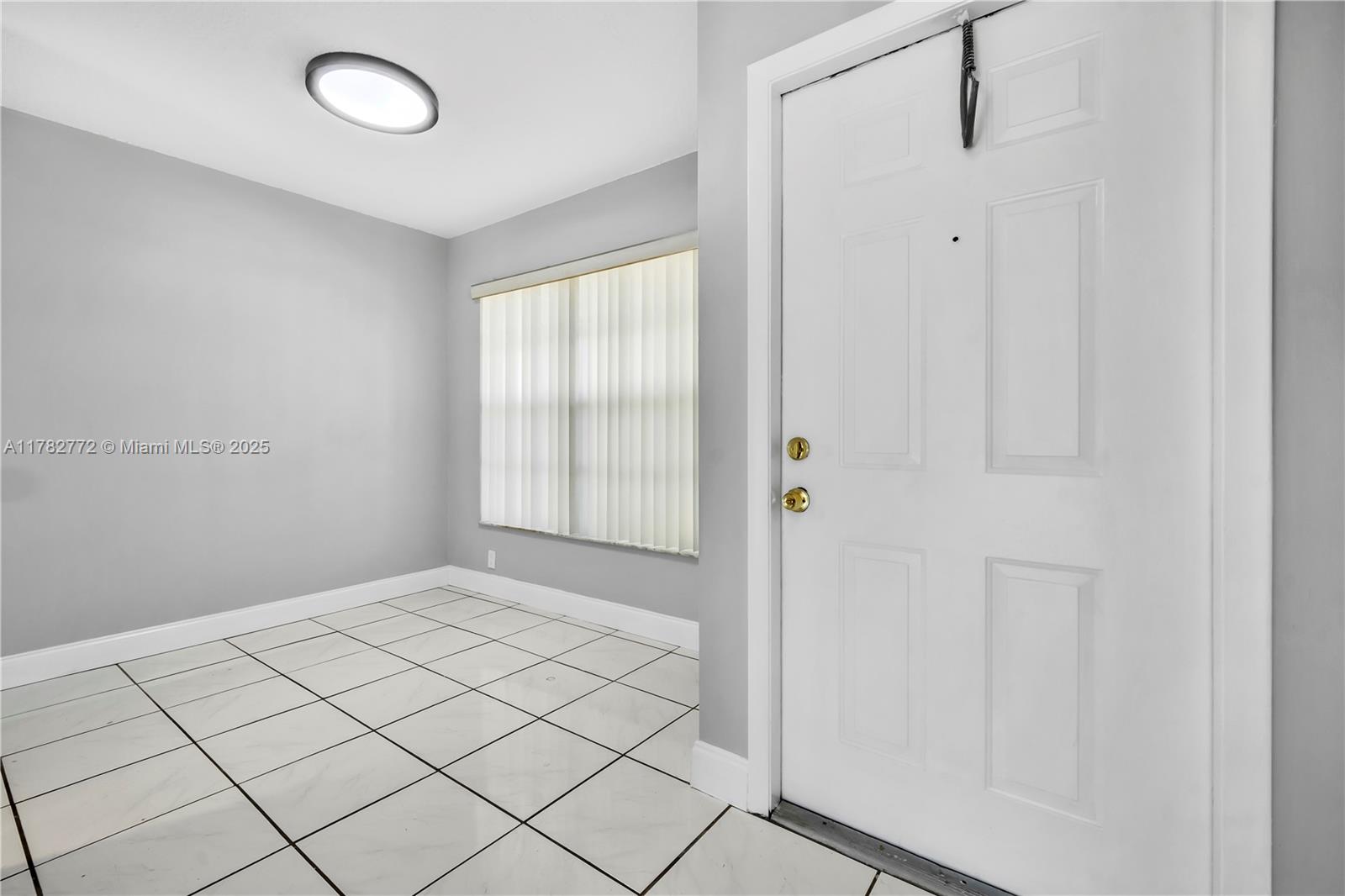 PEMBROKE POINTE - Residential