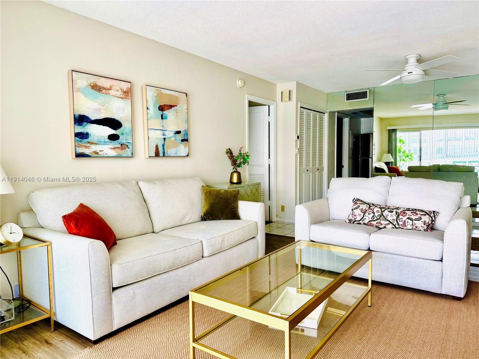 WELLINGTON CONDO - Residential