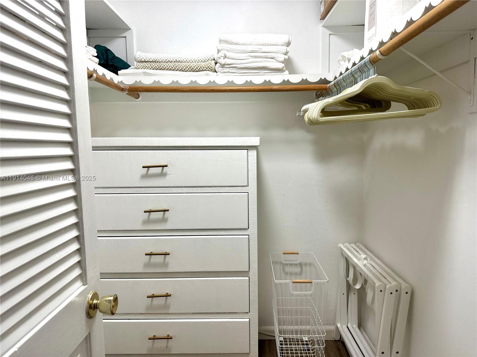 WELLINGTON CONDO - Residential