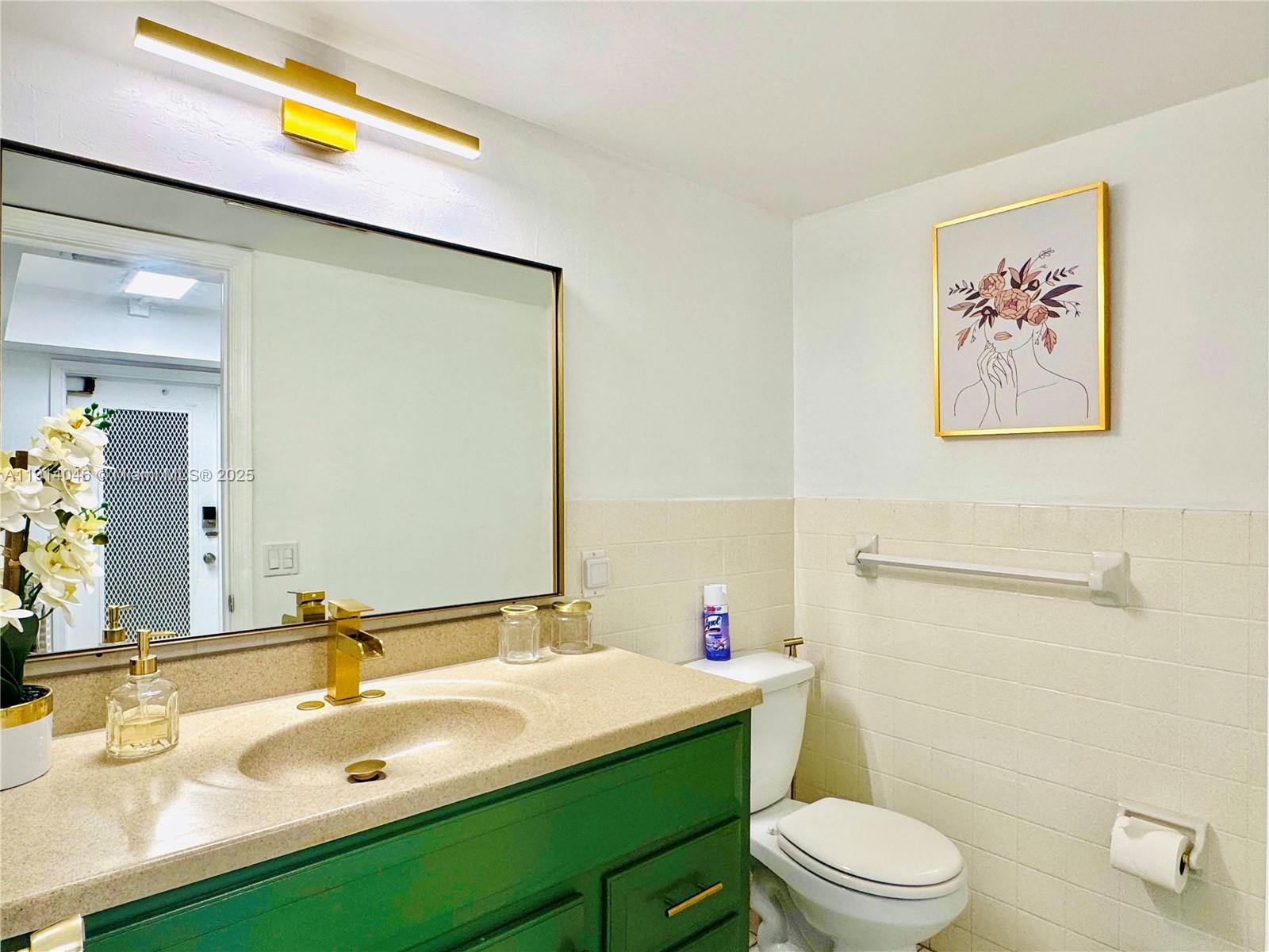 WELLINGTON CONDO - Residential