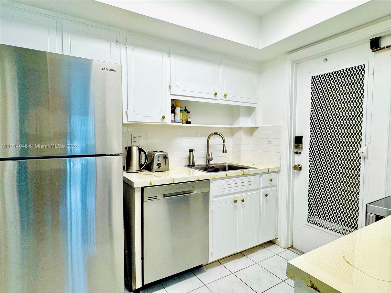 WELLINGTON CONDO - Residential