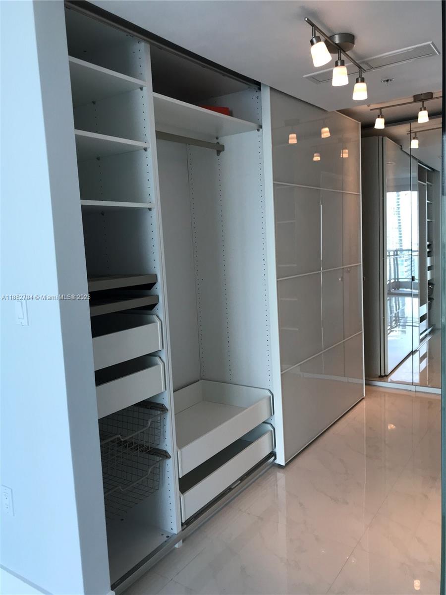 MINT CONDO - Residential Lease