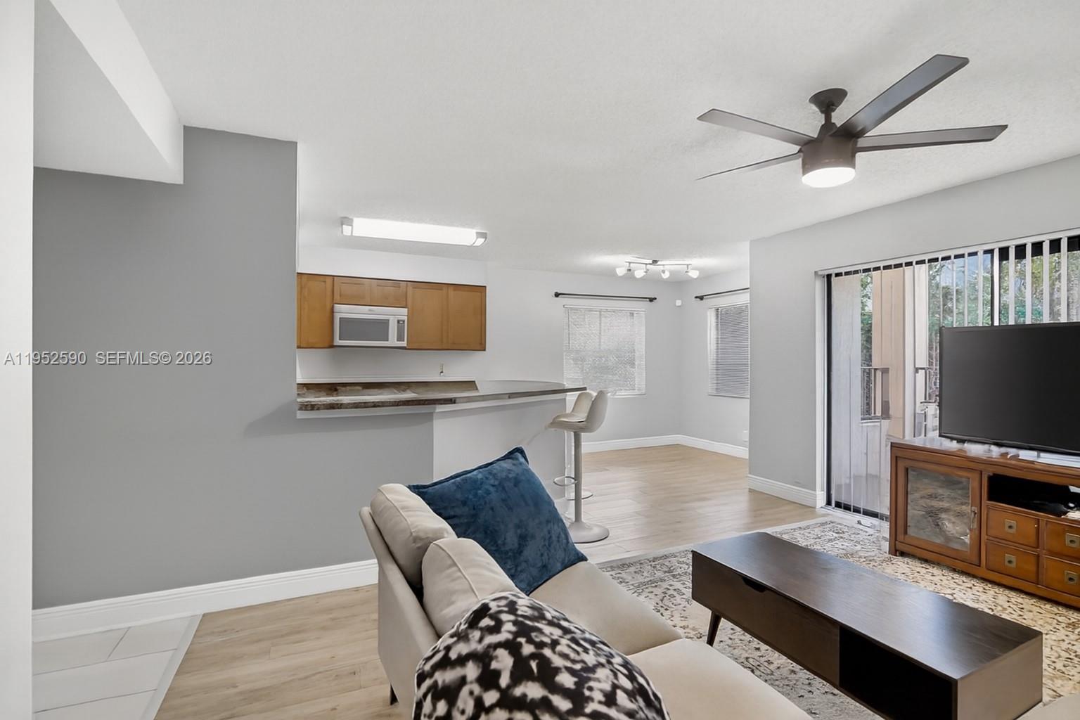 SUMMERBREEZE CONDO - Residential