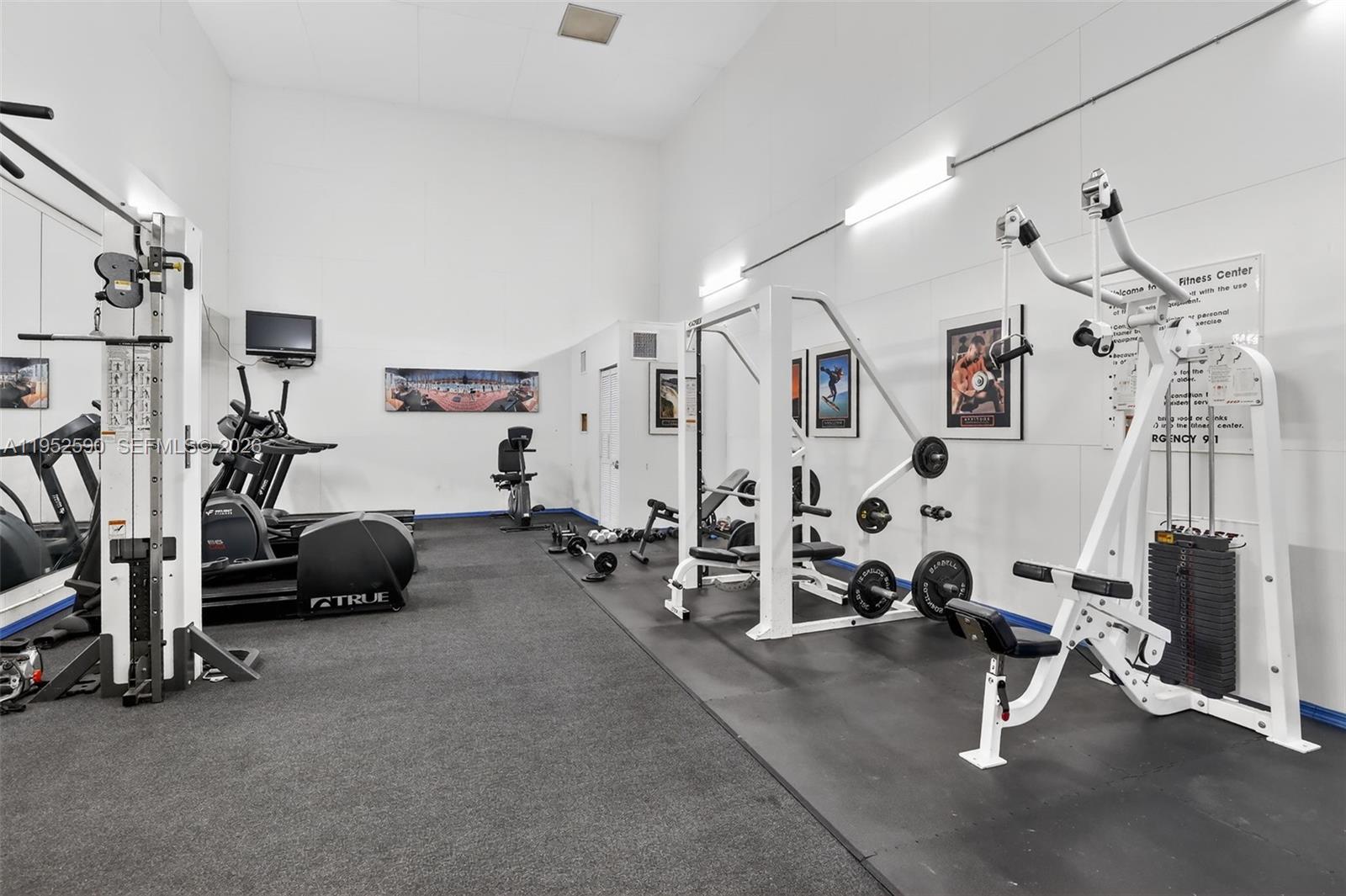 SUMMERBREEZE CONDO - Residential