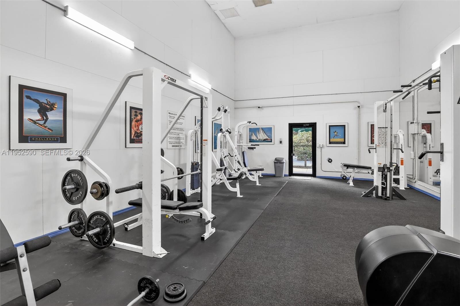 SUMMERBREEZE CONDO - Residential