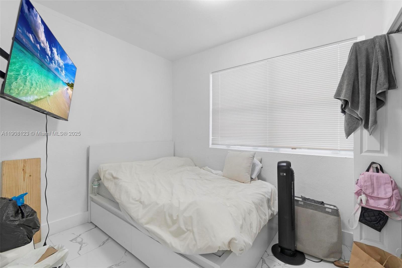 E J CARTERS - Residential Income