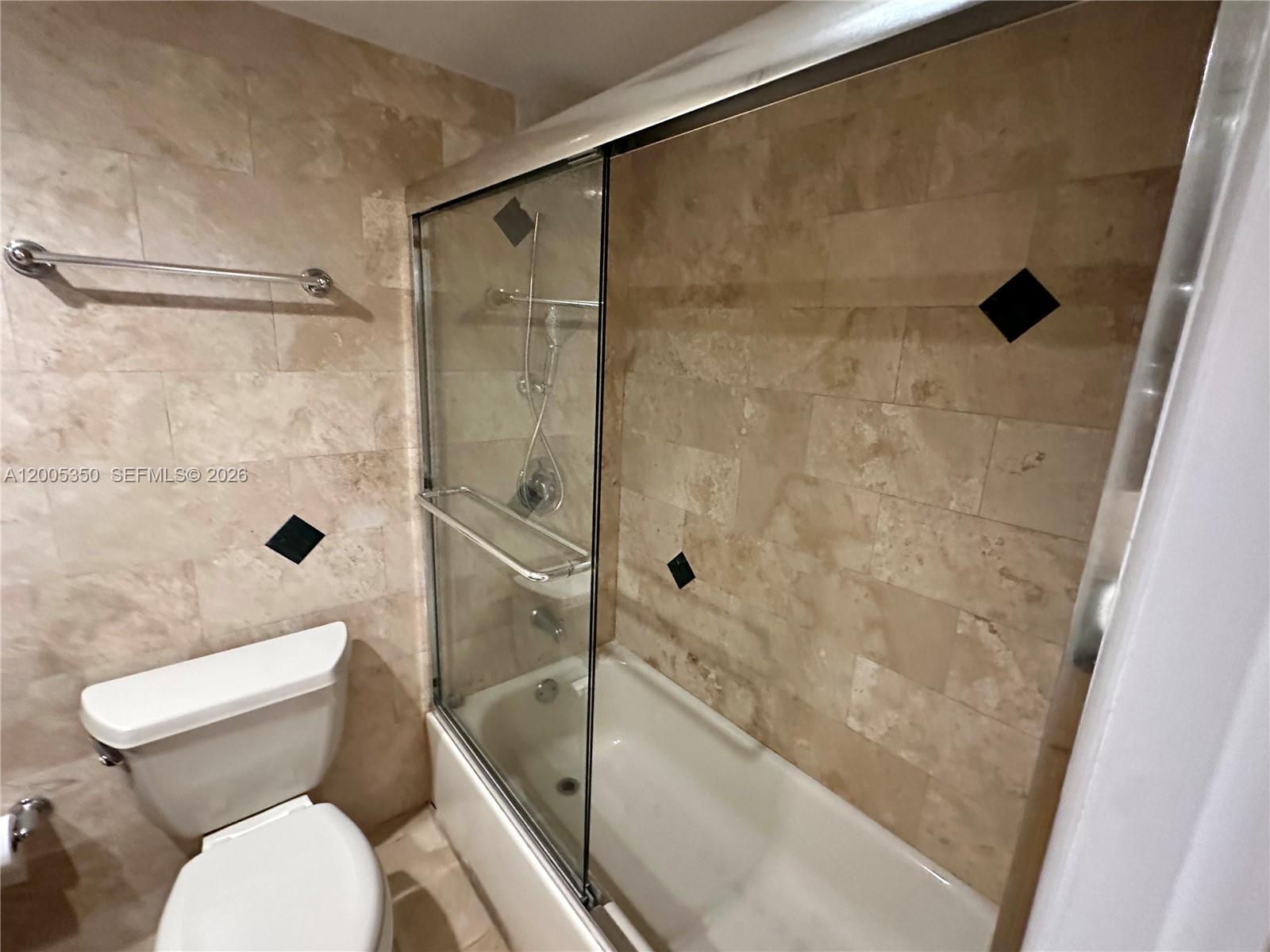 LINCOLN WEST GARDENS COND - Residential