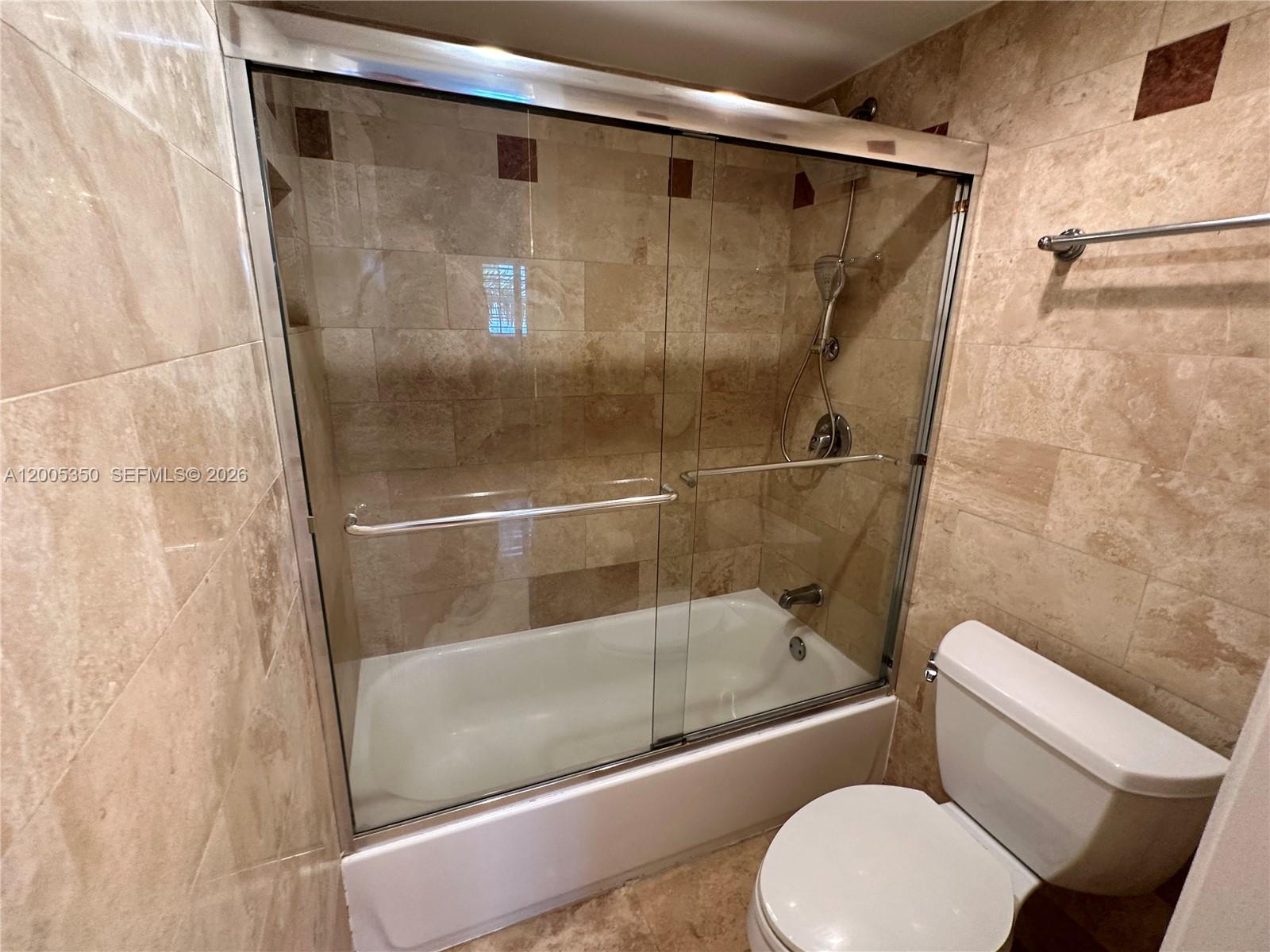 LINCOLN WEST GARDENS COND - Residential