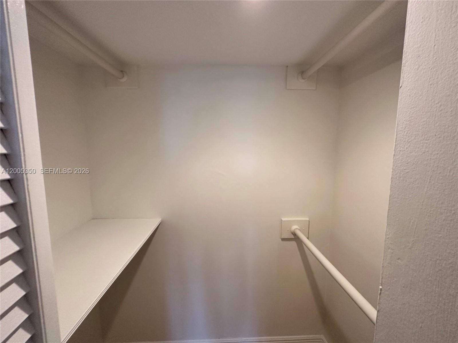 LINCOLN WEST GARDENS COND - Residential