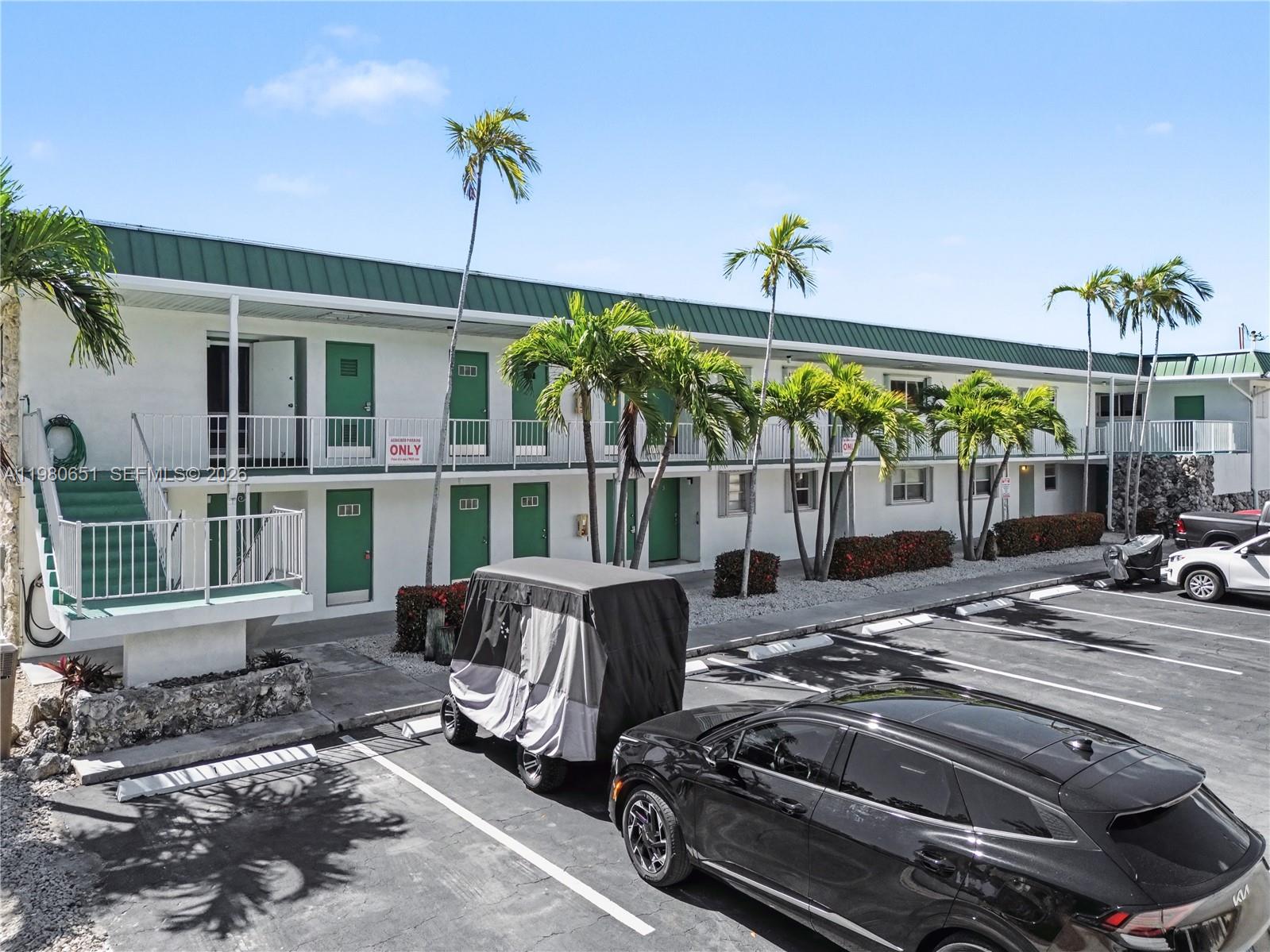 TRADE WINDS WEST - Residential