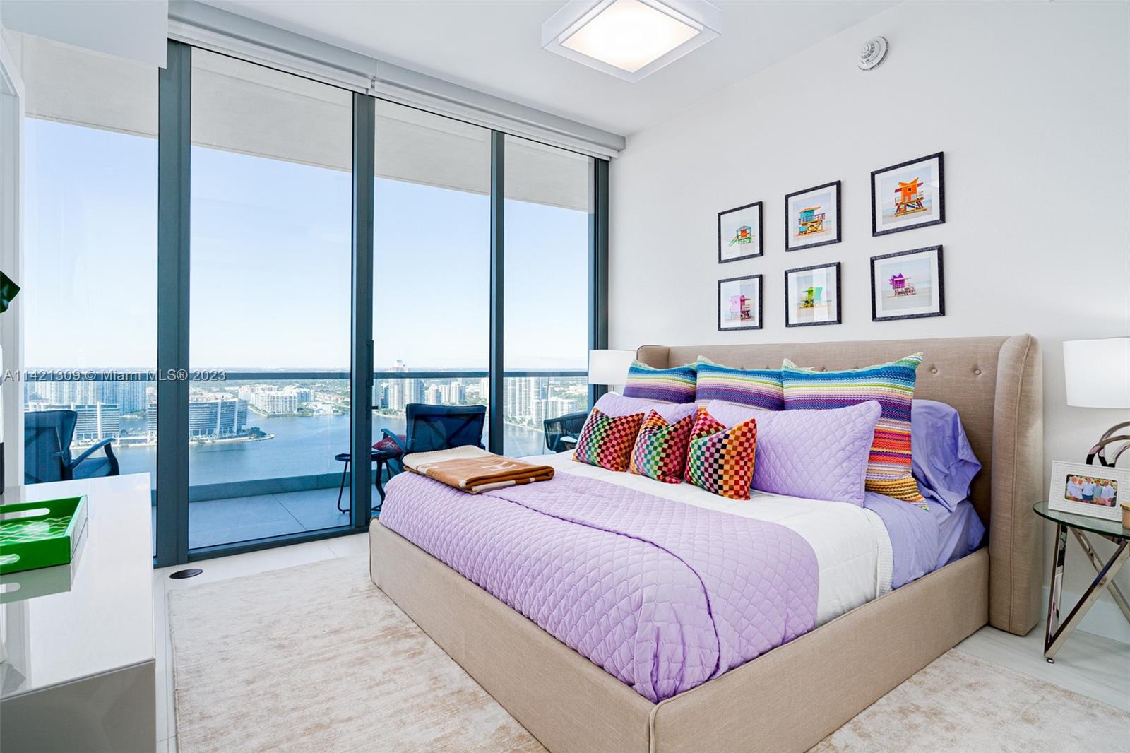 Turnberry Ocean Club - Residential