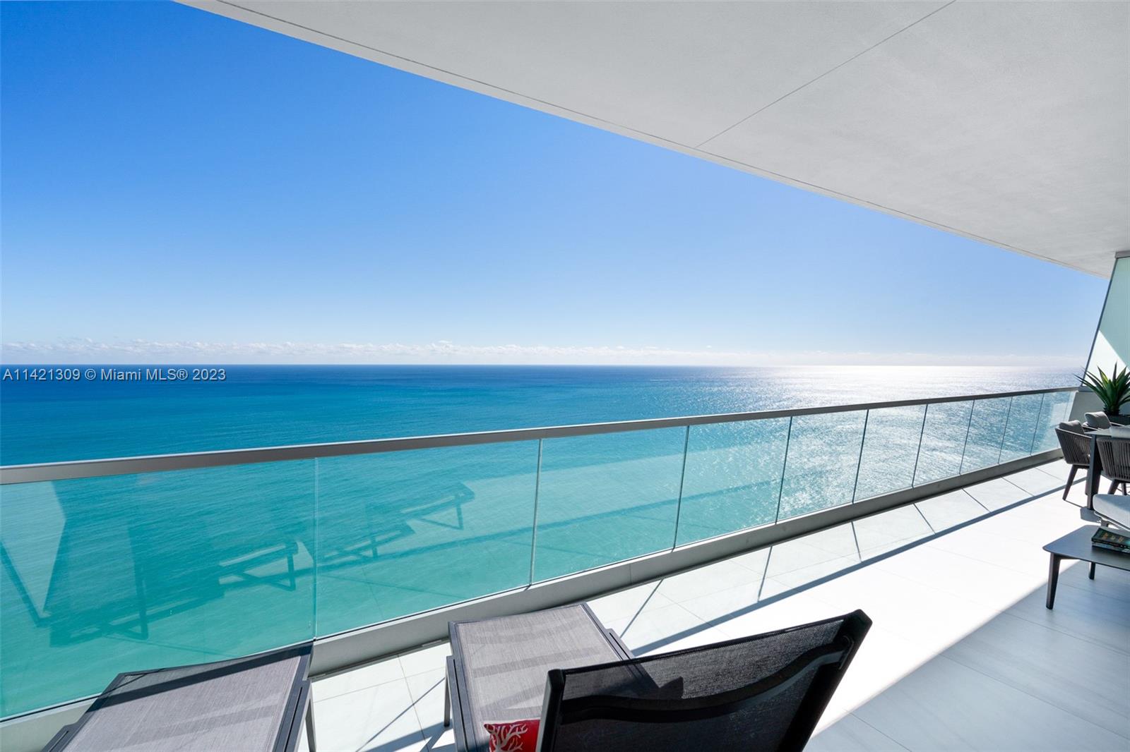 Turnberry Ocean Club - Residential