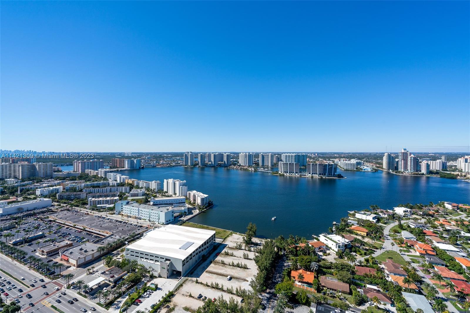 Turnberry Ocean Club - Residential