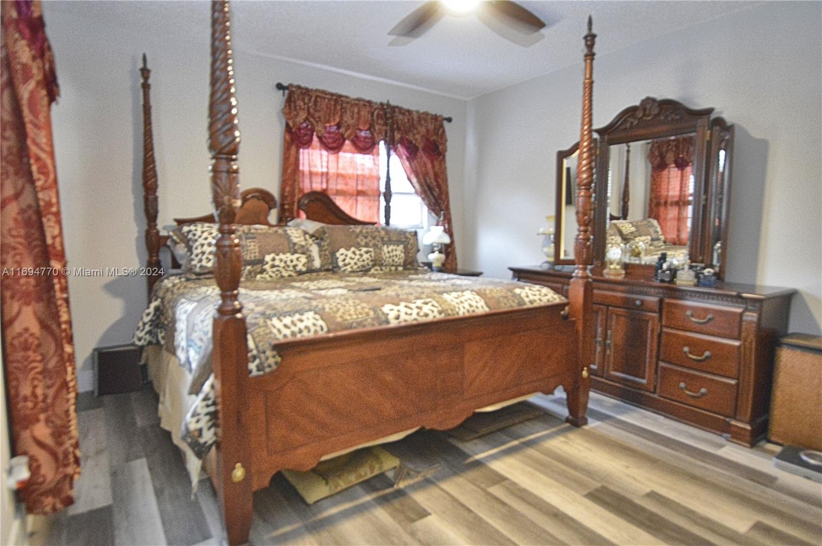CAMBRIDGE AT CENTURY VILL - Residential